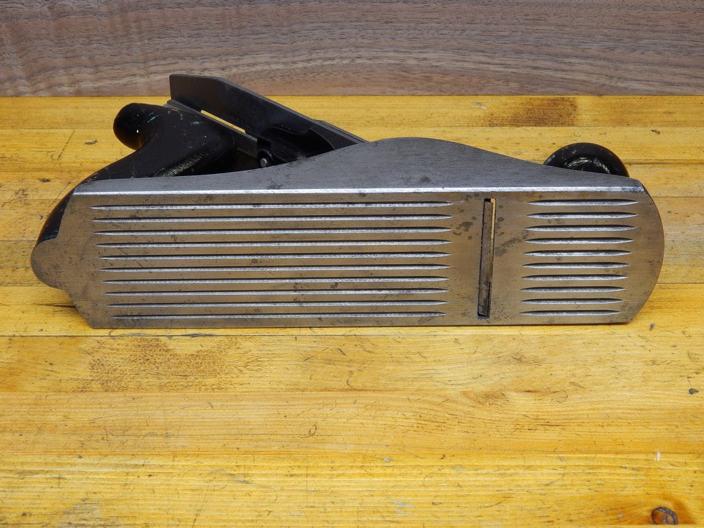 Stanley No 4 Type 18 Smoothing Plane -- Corrugated Sole